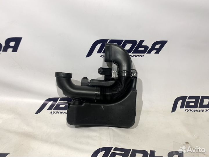 Резонатор воздушного фильтра Kia Rio 3(10-17)