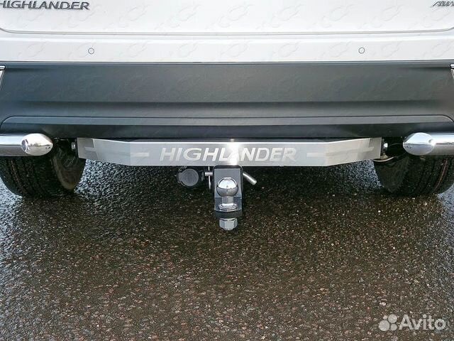 Фаркоп тсу Тойота Хайлендер 2017-2020 г с надписью