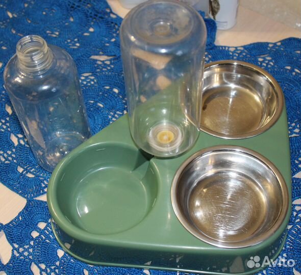 Миска для кошек и собак с поилкой