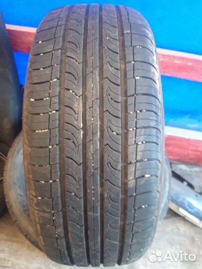 CST C888 205/55 R16