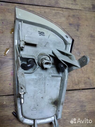 Указатель поворота Toyota