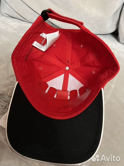 Классическая бейсболка Scuderia Ferrari