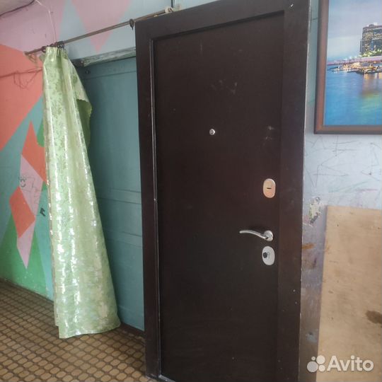 Дверь входная металлическая