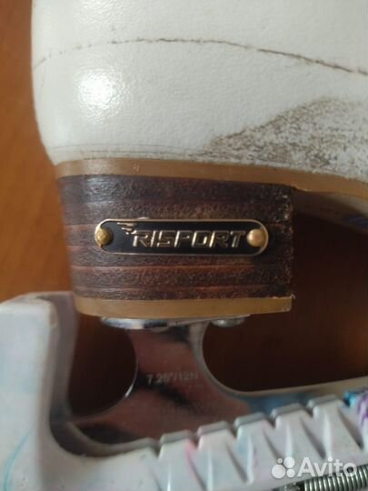 Фигурные коньки risport