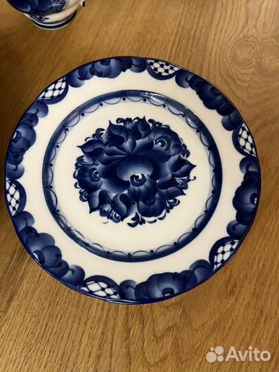 Тарелка десертная гжель