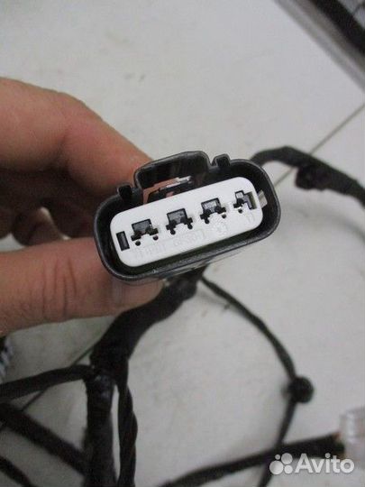 Проводка двери задней правой Hyundai Solaris 2 HCR