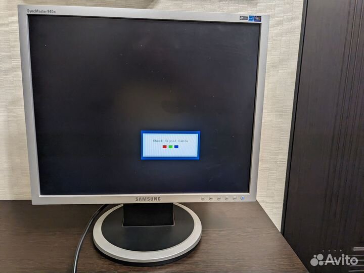 Монитор Samsung SyncMaster 940N