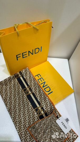 Шелковый платок Fendi