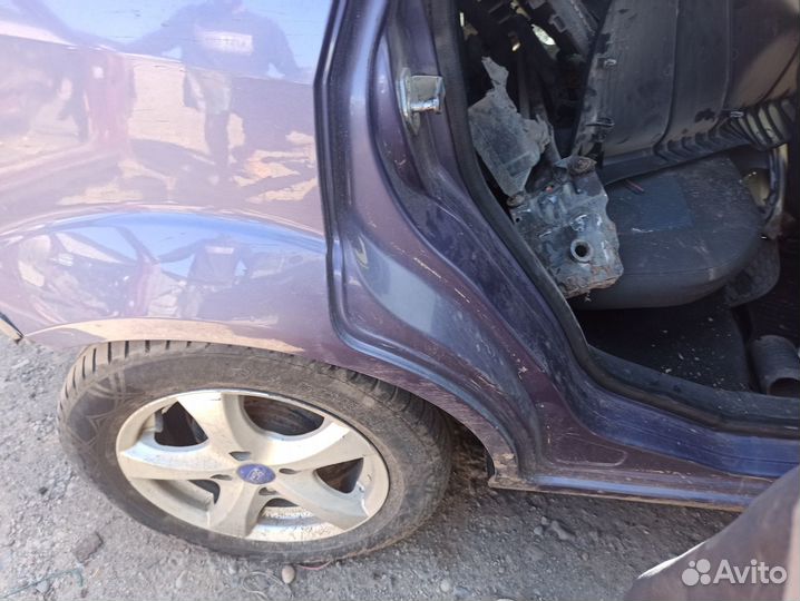 Крыло заднее правое Ford Fiesta