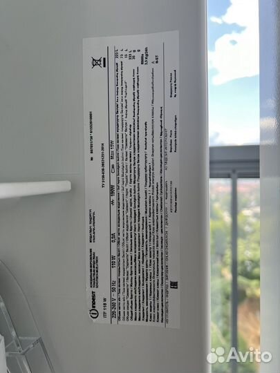 Холодильник Indesit