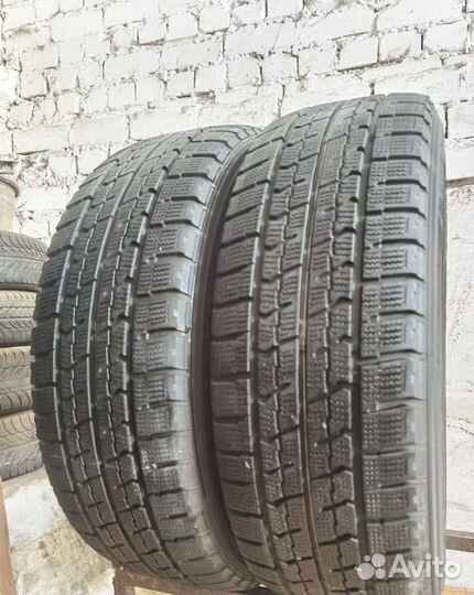 Goodyear UltraGrip Ice Navi Zea 225/60 R17 99Q