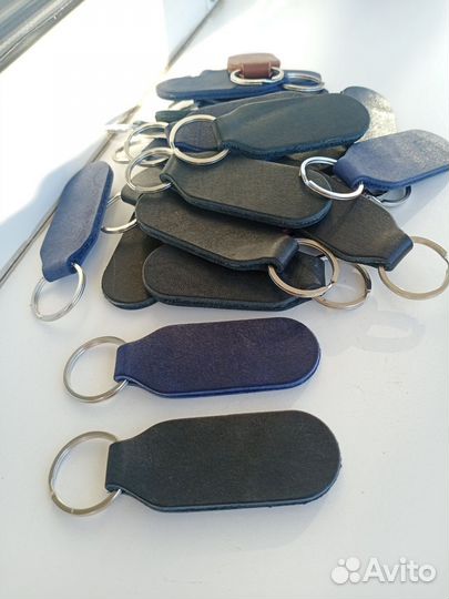 Брелки из натуральной кожи