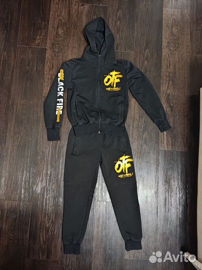 Спортивный костюм для мальчика 128