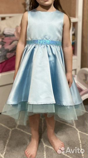 Платье праздничное