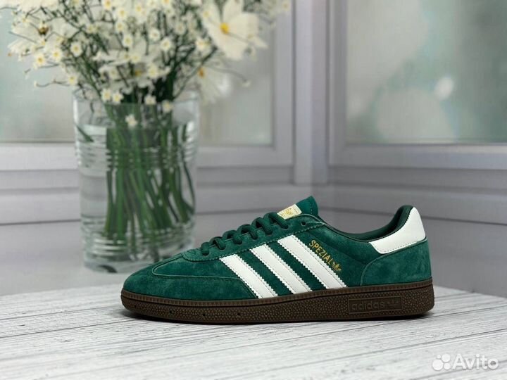 Кроссовки adidas spezial