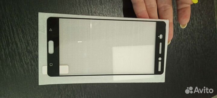 Защитное стекло на honor 10i