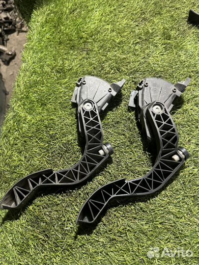 Педаль газа Volkswagen Passat B5