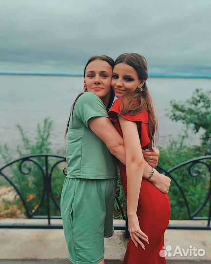 Вечернее платье 42-44 размер
