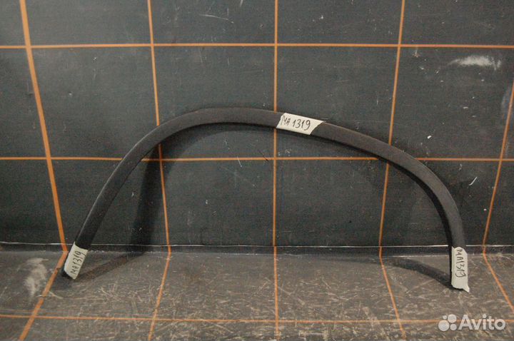 Накладка крыла заднего левого -Volkswagen Tiguan