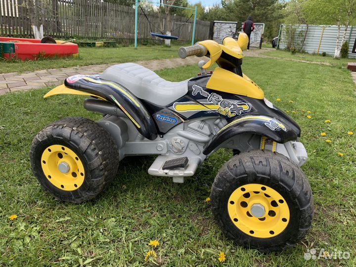 Детский квадроцикл peg perego