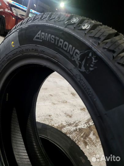 Armstrong Ski-Trac S 265/65 R17 116T