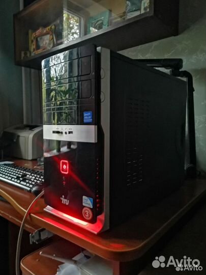 Core i5-3570; 8 GB; GTX 460 - 1 GB