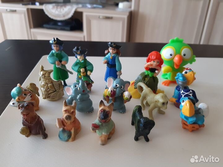 Игрушки из киндера и др