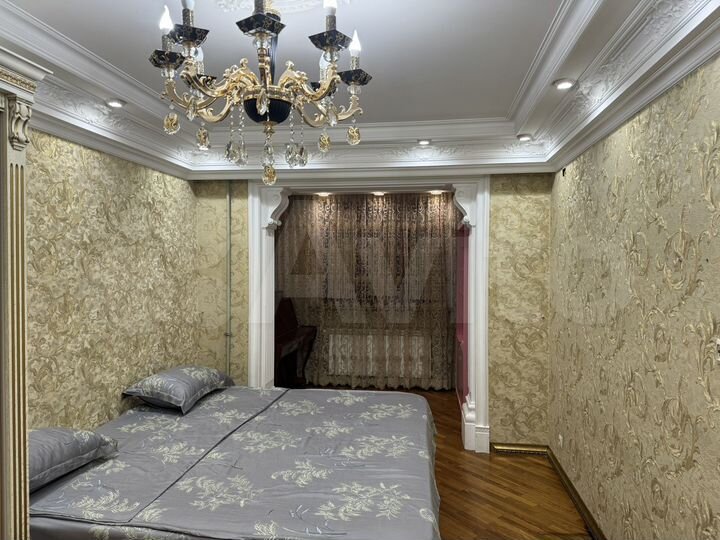 3-к. квартира, 95 м², 1/12 эт.