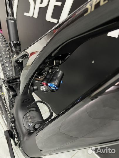 Горный велосипед Specialized Turbo Levo Expert