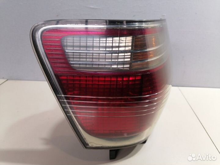 Стоп-сигнал левый Toyota Crown GS171 1GFE