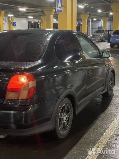 Toyota Echo 1.5 AT, 2001, 181 000 км