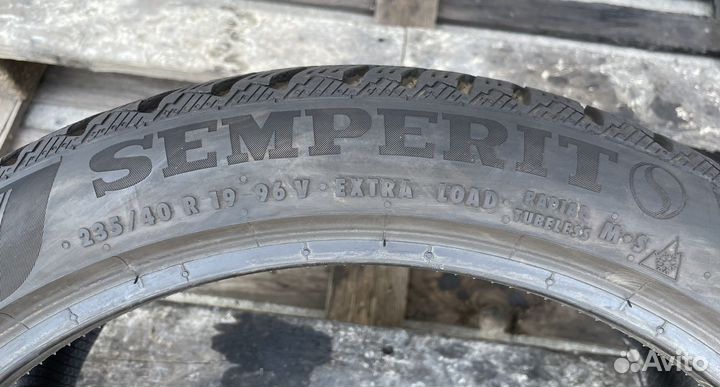 Semperit Speed Grip 3 235/40 R19