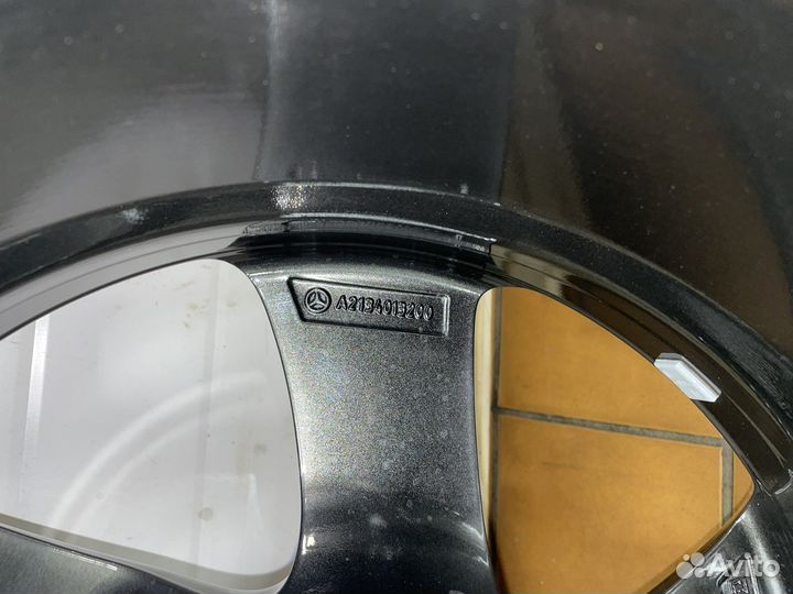 Зима оригинал Mercedes W213 R18 новые