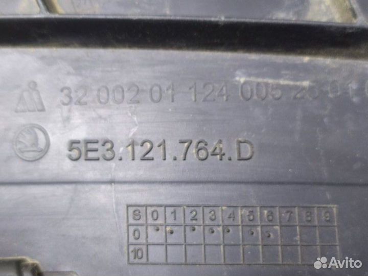 Воздуховод передний правый Skoda Octavia 2019