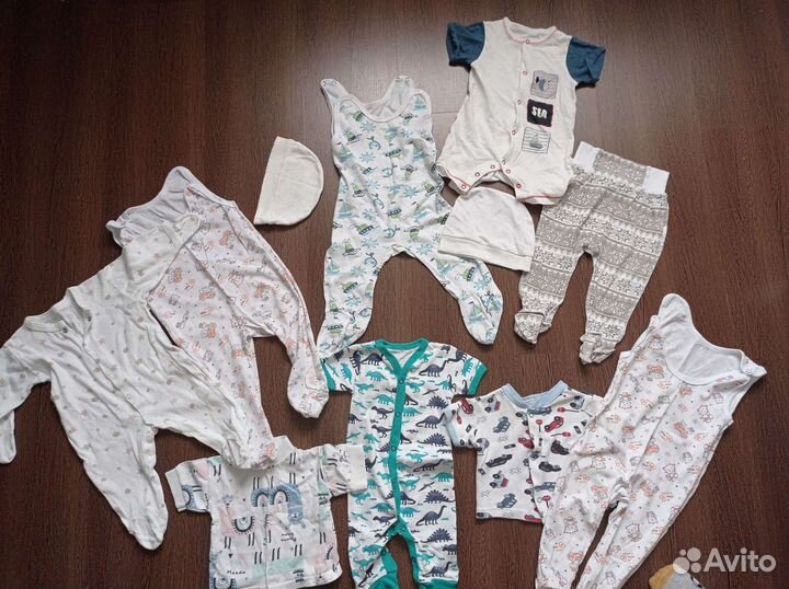 Вещи пакетом, памперсы размеры 50,56,62.68