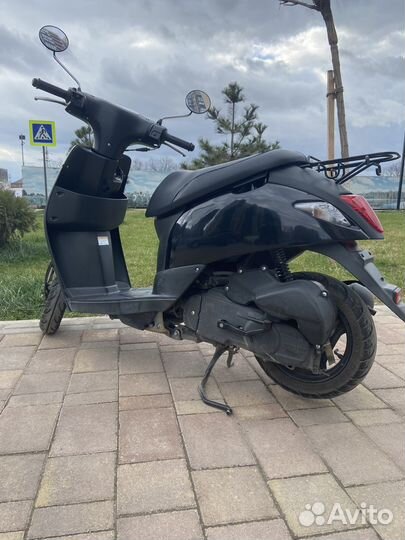 Скутер -мопед Suzuki lets 6 идеал