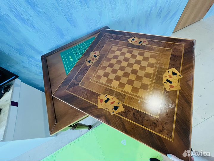 Стол новый, для игры в покер, рулетку