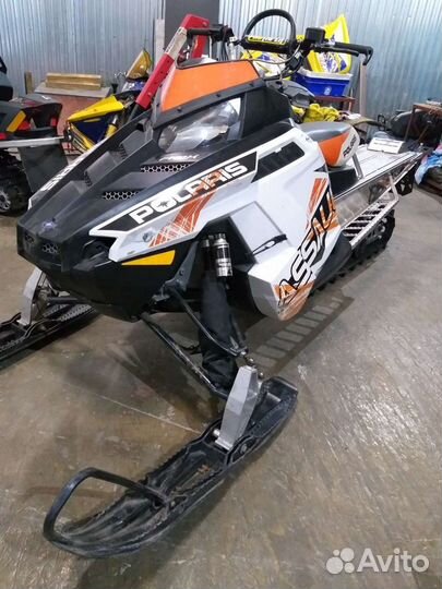 Снегоход polaris (по запчастям) assoult RMK 800