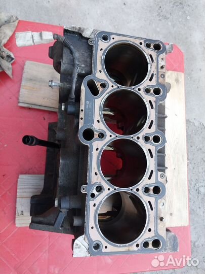 Блок двигателя фольксваген пассат в6 150/2