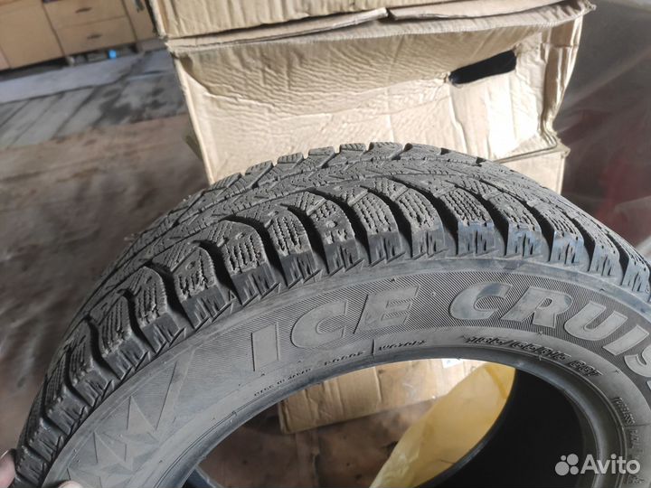 Bridgestone Ice Cruiser 7000 165/65 R15 и 165/65 R15 94V