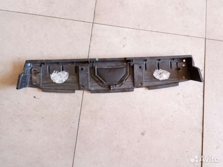 Пыльник бампера задний Lexus Nx 300h