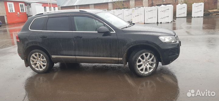 Volkswagen Touareg 3.0 AT, 2011, 129 134 км