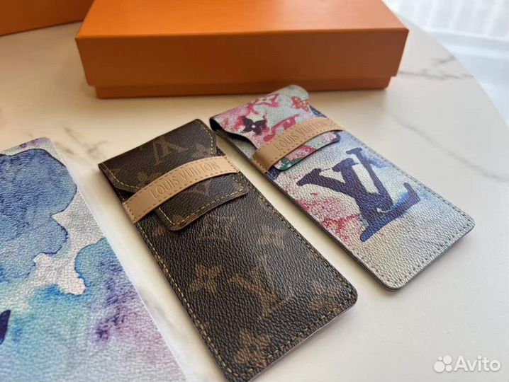 Набор Louis Vuitton: блокнот, пенал и ручка