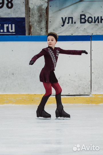 Костюм для фигурного катания 122