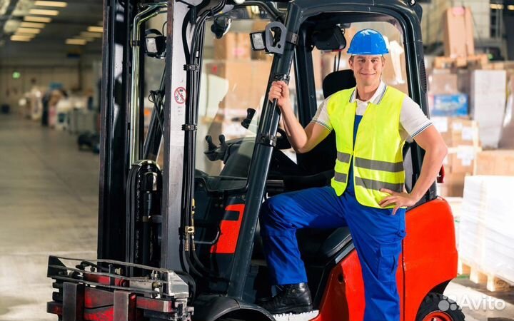 Водитель вилочного погрузчика