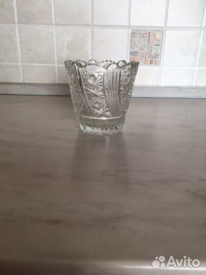 Хрустальная ваза