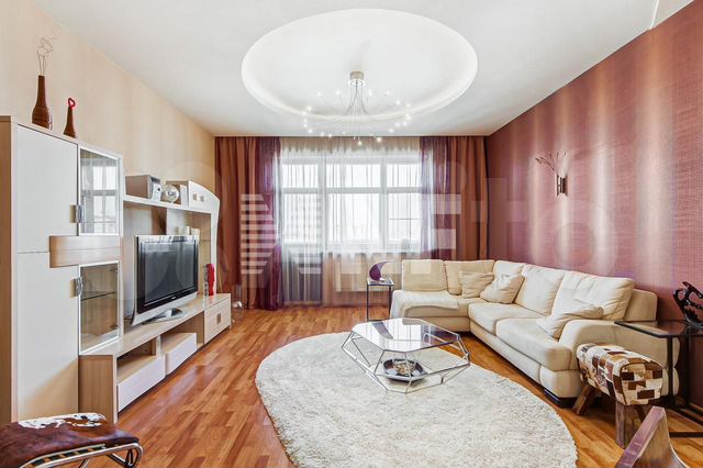 2-к. квартира, 89 м², 9/15 эт.