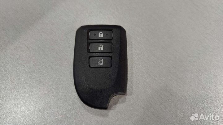 Смарт ключ Toyota Porte Spade 2015+ правруль