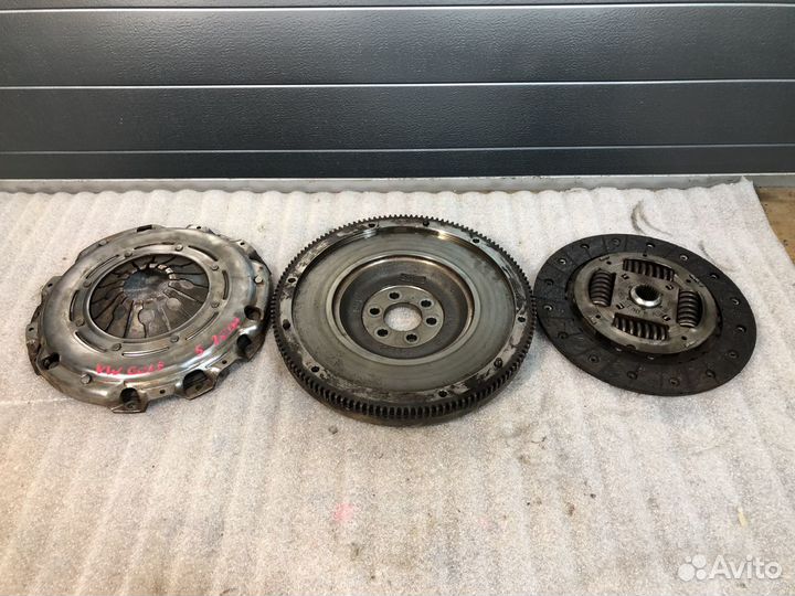 Сцепление корзина на Volkswagen Golf 5 2.0