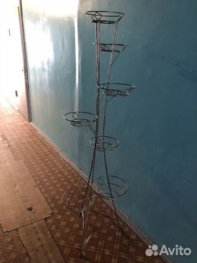 Подставка под цветы